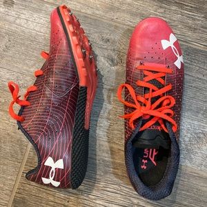 Under Armour boys track spikes